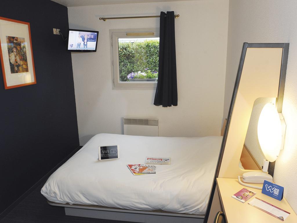 Crystal Hotel Gressy ภายนอก รูปภาพ